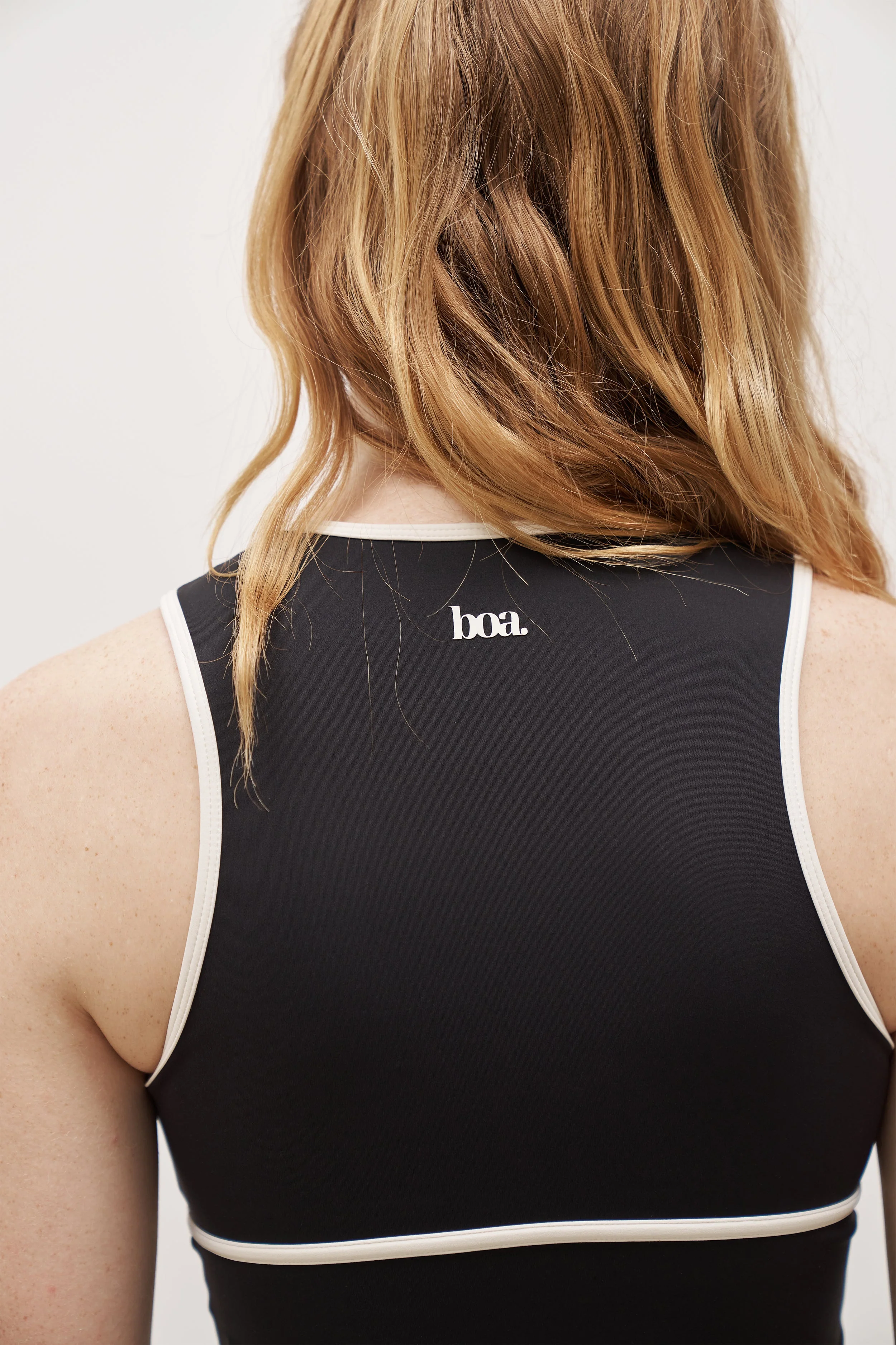 Base Contrast Trim Sleeveless Zip Up Jacket - Black/Tofu - Image 6