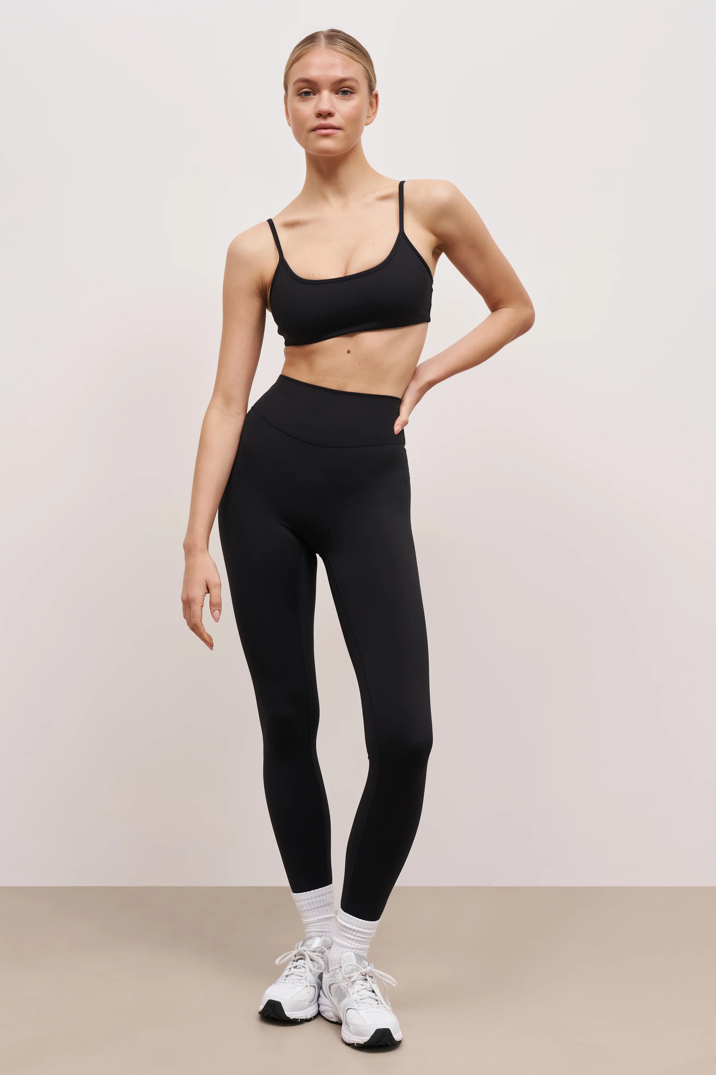 Base Sculpting Cami Bra - Black - Image 4